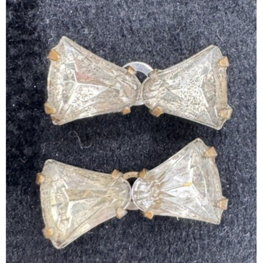 Vintage Small Rhinestone Bow Brooches Pair Clear Glass Silver Tone